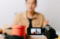 B2B Creator Marketing Grows Up as LinkedIn Builds Discovery Into the Ad Buy