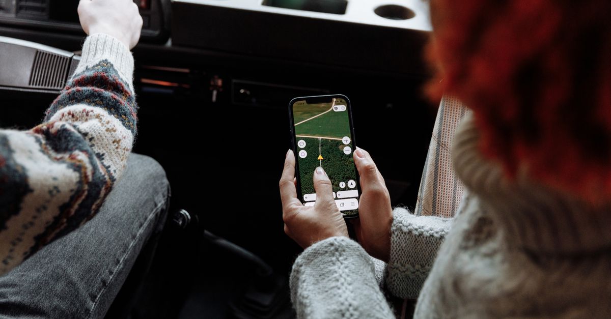 Apple Turns Maps Into Its Newest Ad Surface