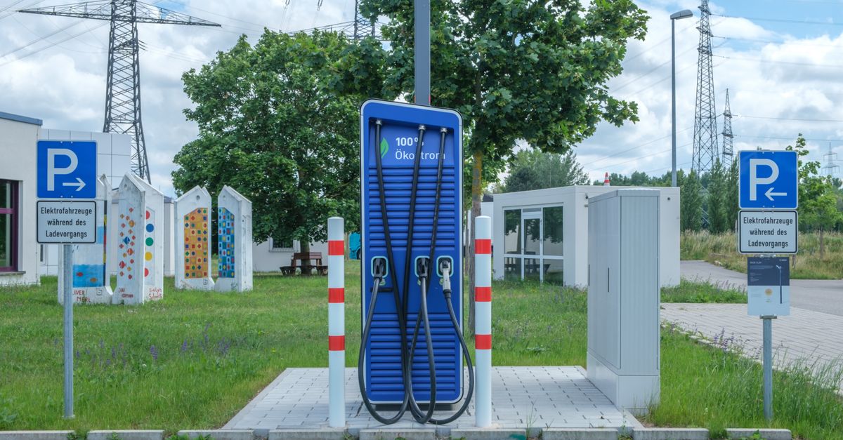 Tesla Owns 1 in 5 AI Answers About EVs, Study Finds