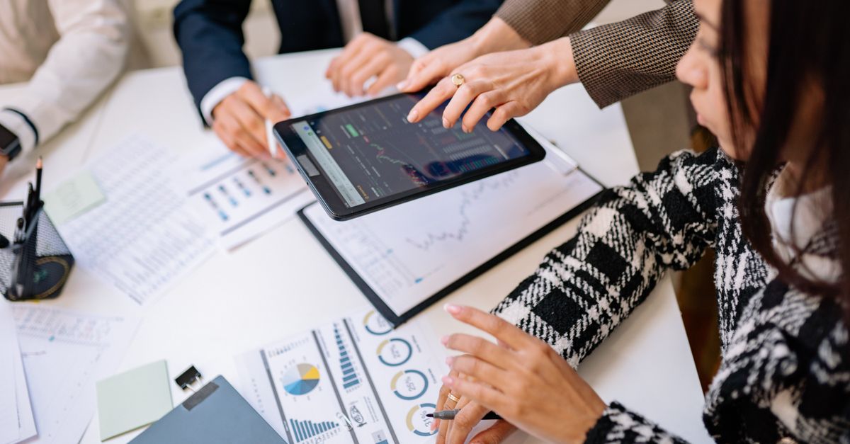B2B Marketing Just Bought Its Way to a Closed Loop