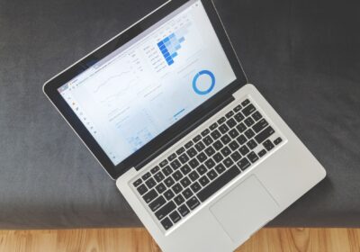 Meta’s Ad Assistant Gains Memory While Agentic Actions Stay in Testing