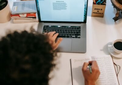 Google’s Content Guidance Calls Fabricated Author Profiles Deception